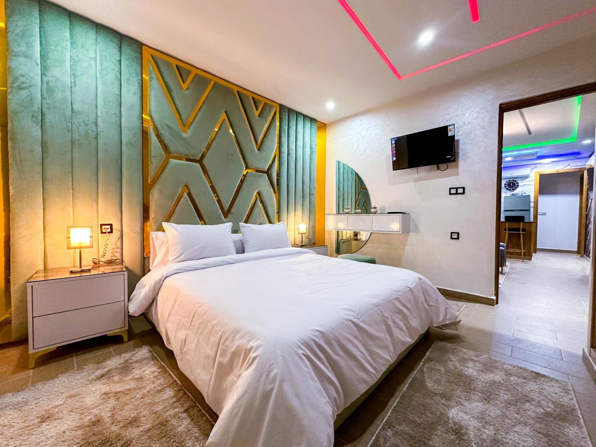 Veluxa - Luxury Holiday Homes - Centric Flat Tangeri Esterno foto